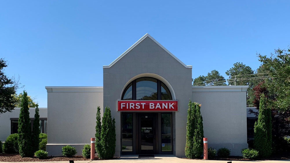 First Bank - Pinecrest Plaza, NC