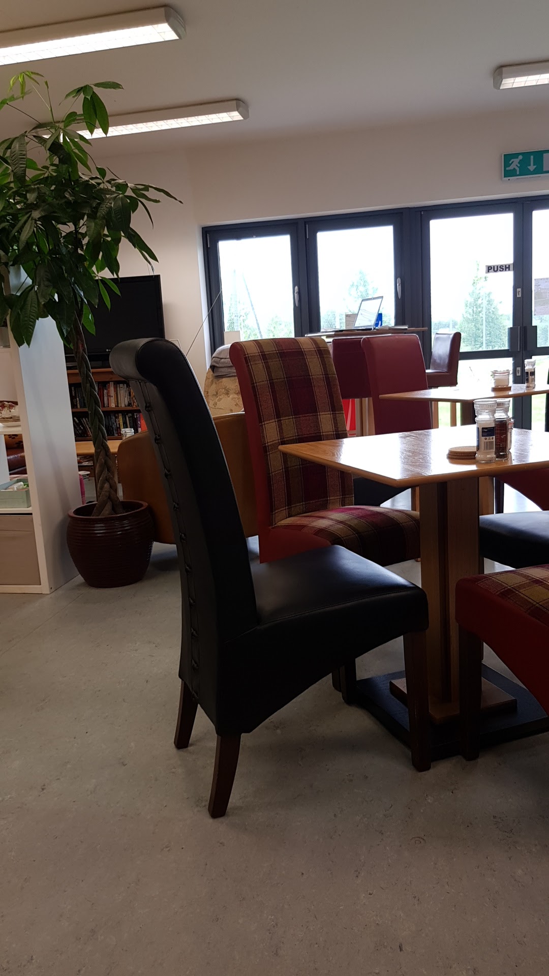 Waddesdon Deli