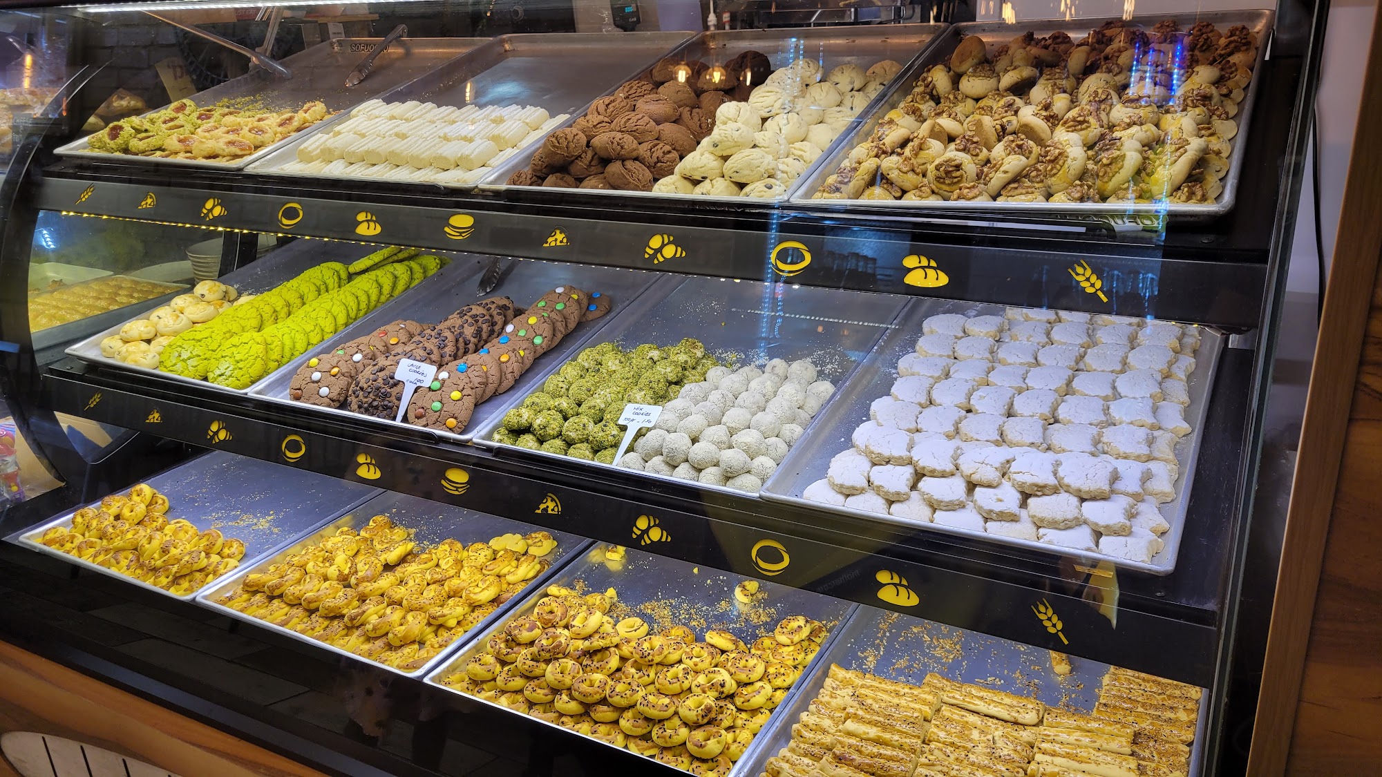 Bravo Patisserie & Cafe