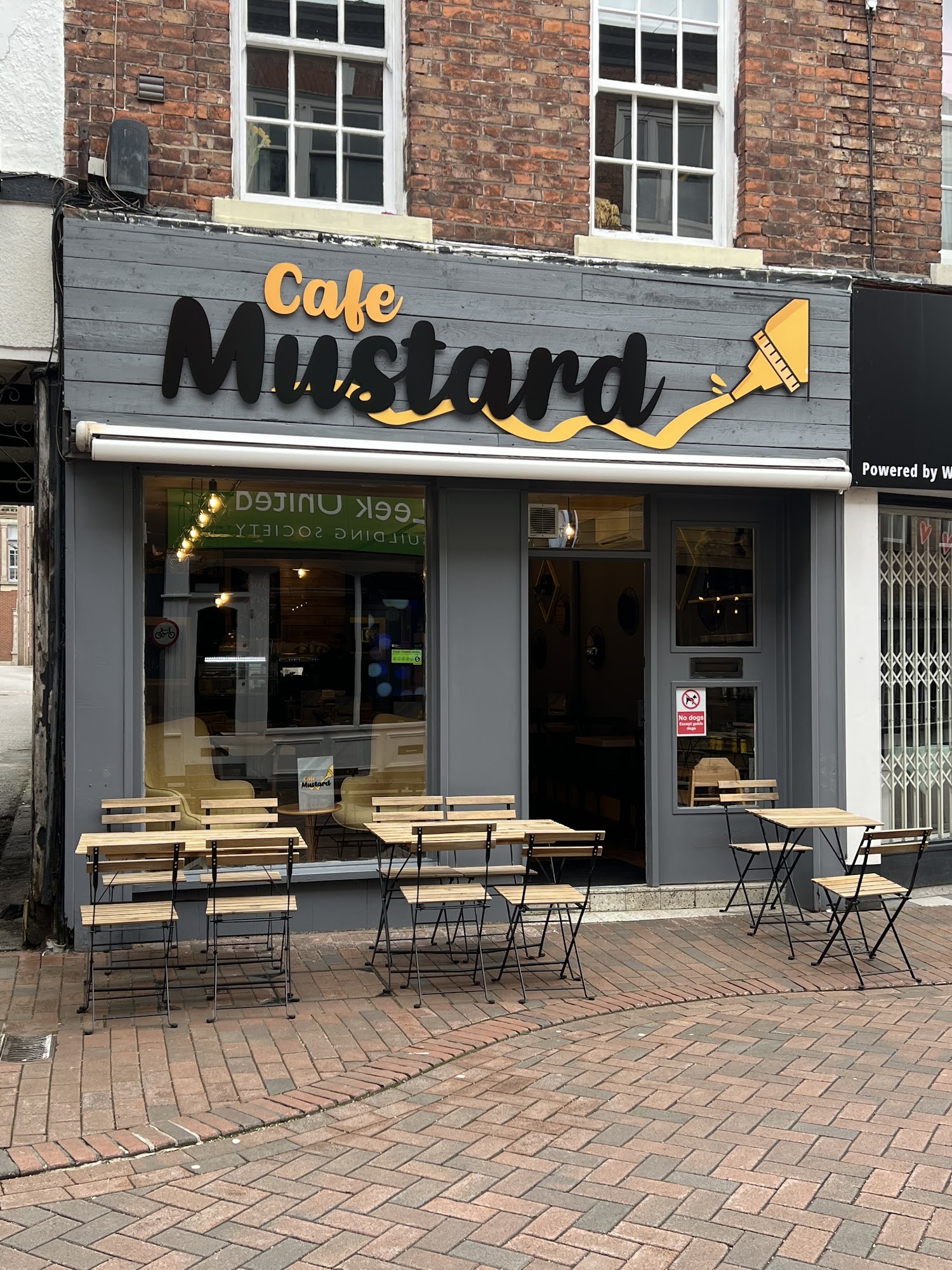 Cafe Mustard