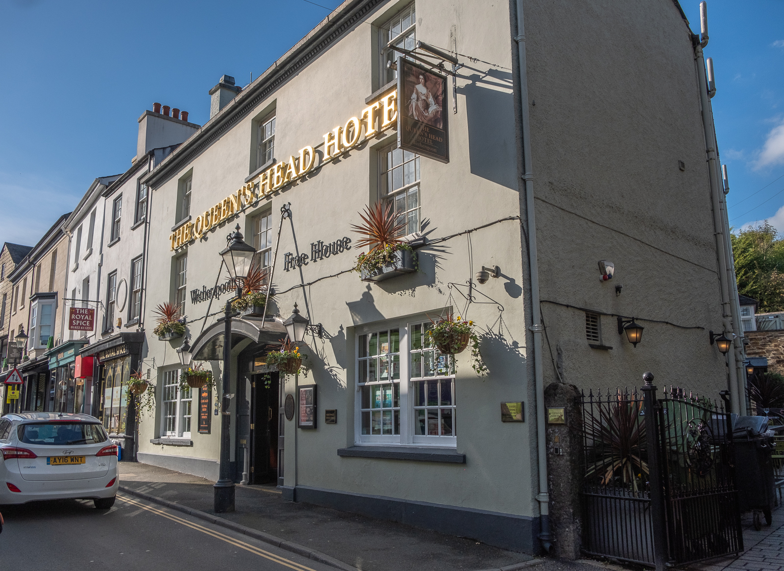 The Queens Head