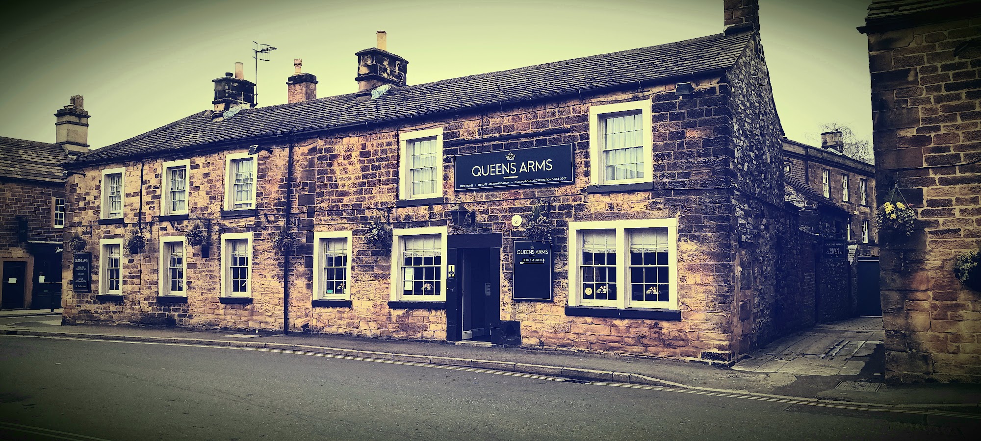The Queen's Arms