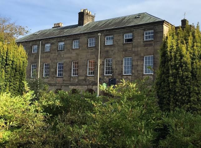 No.6 The Square Tearooms & Accommodation