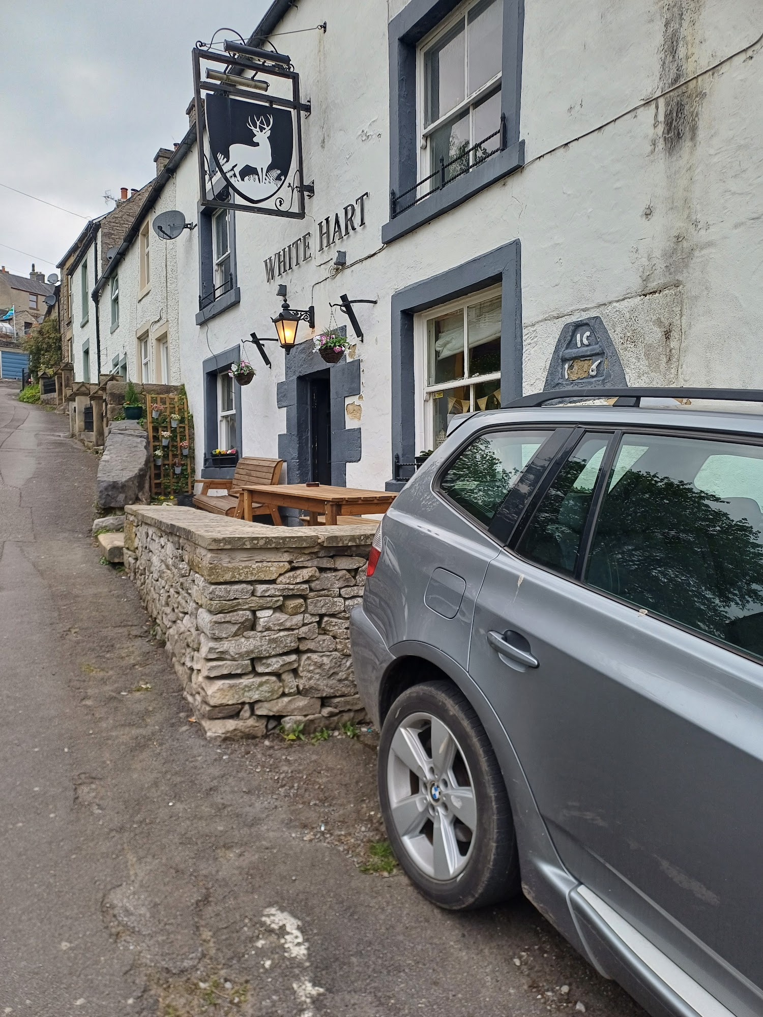 The White Hart Inn