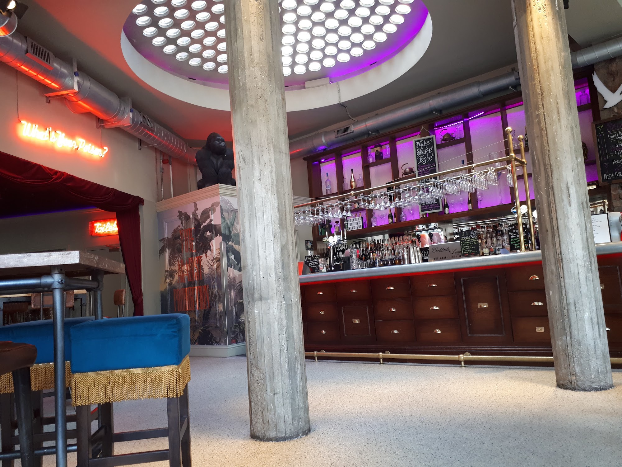 Number One Bar and Coffee House