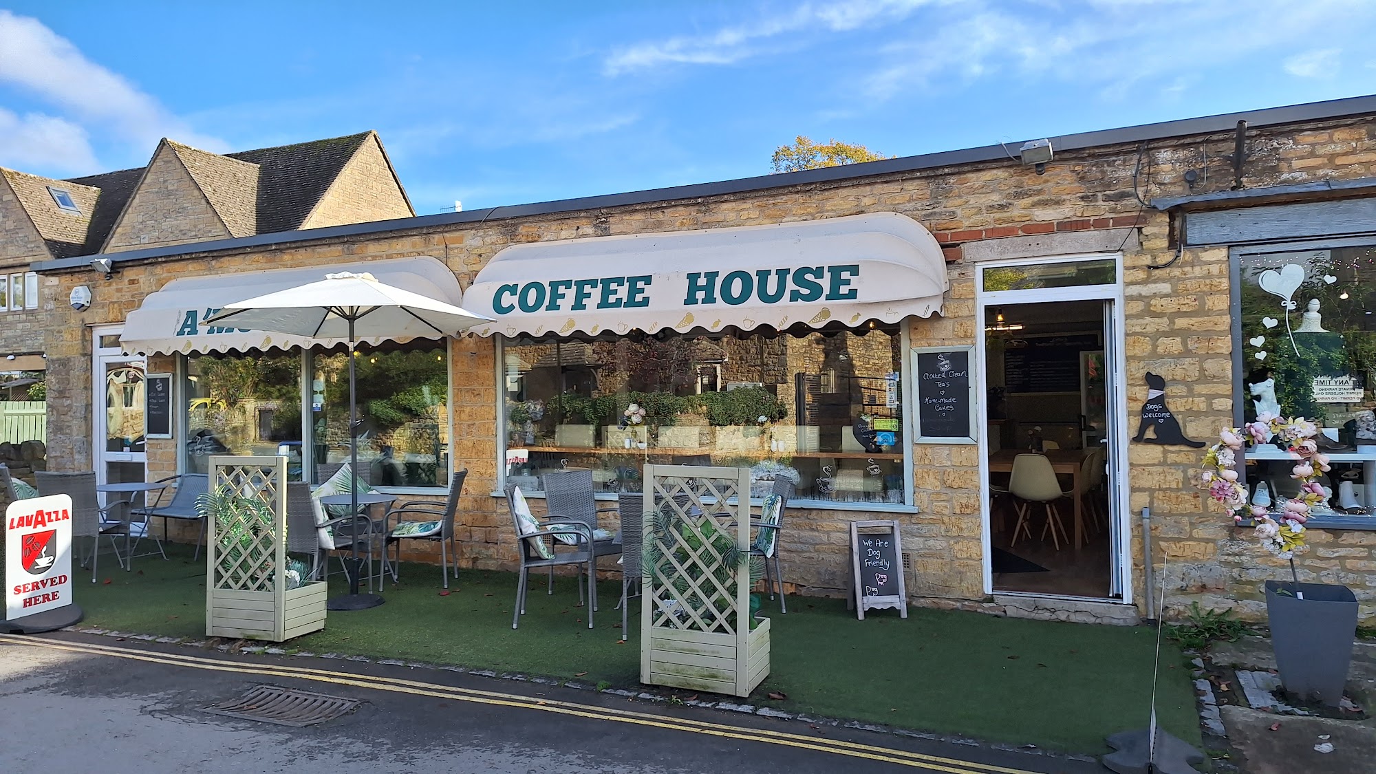A'MOORE COFFEE HOUSE