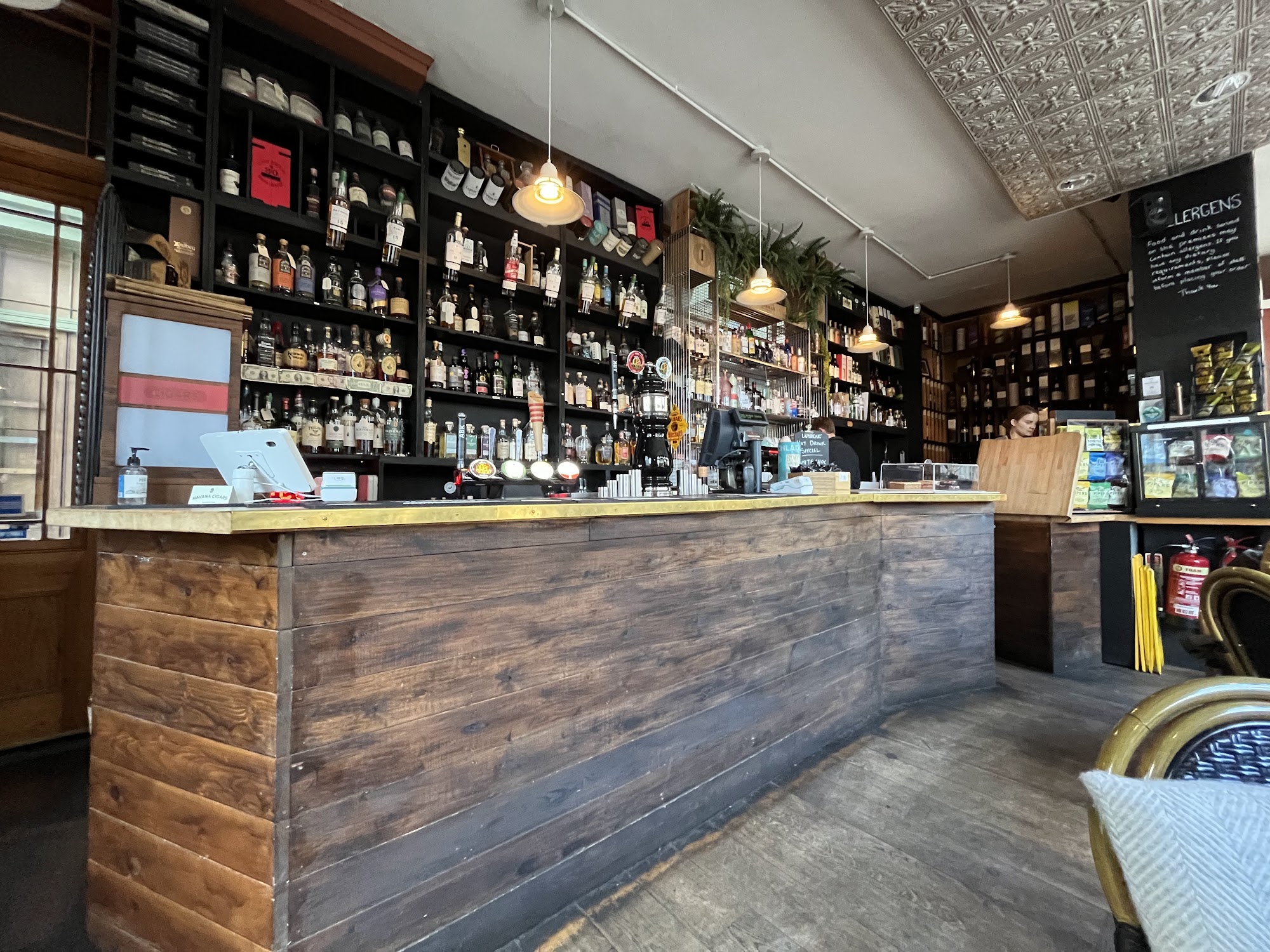 John Gordons - Specialist Spirit Merchant - Wine, Whisky & Gin Bar - Food