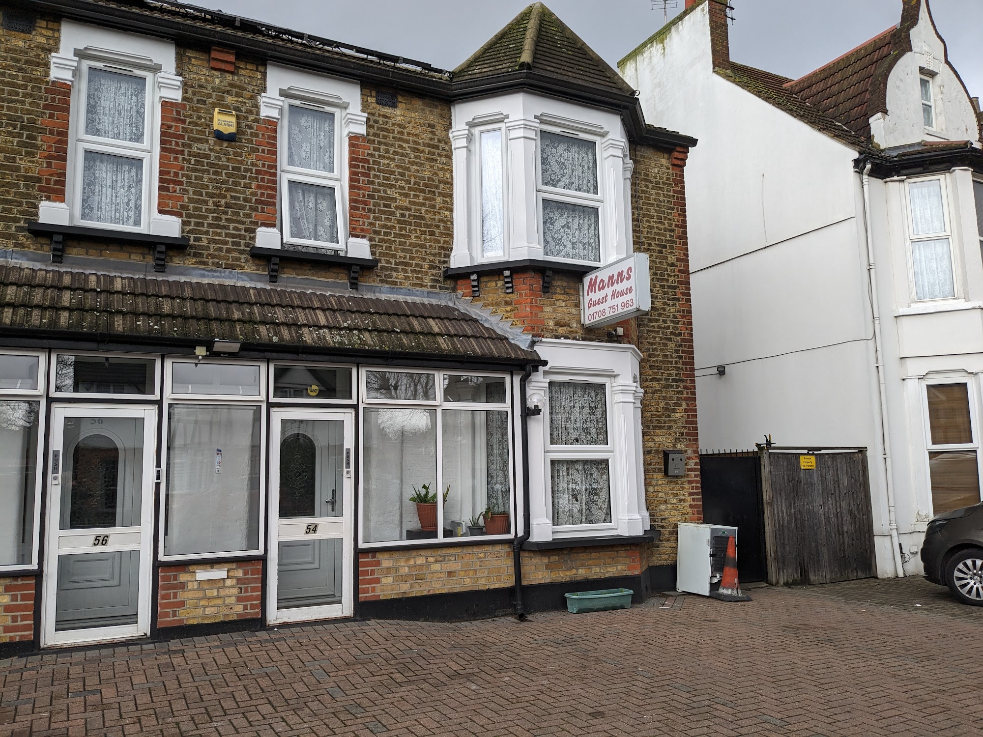 Manns Guest House