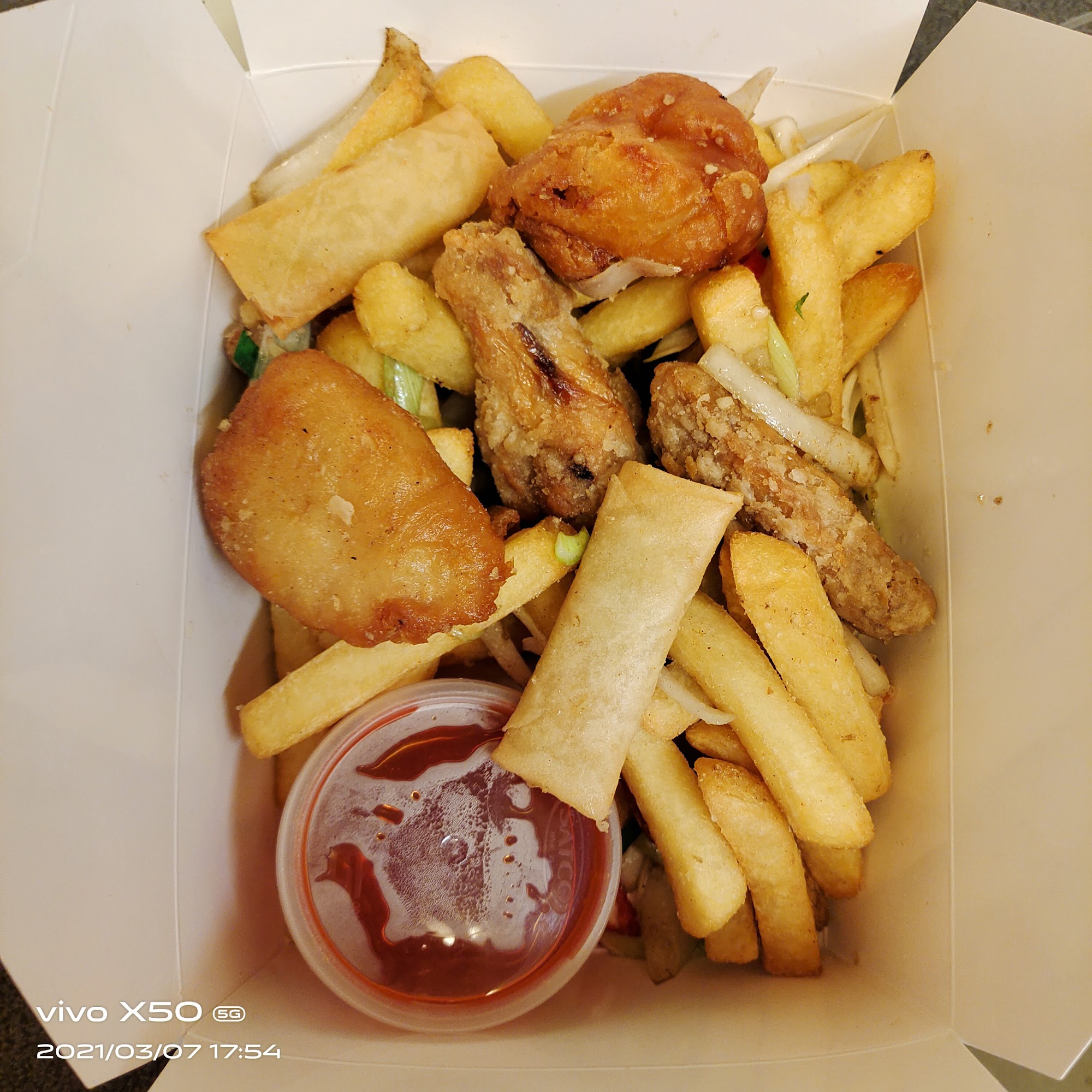 Lucky Star Leigh Chinese Takeaway (Order Online)