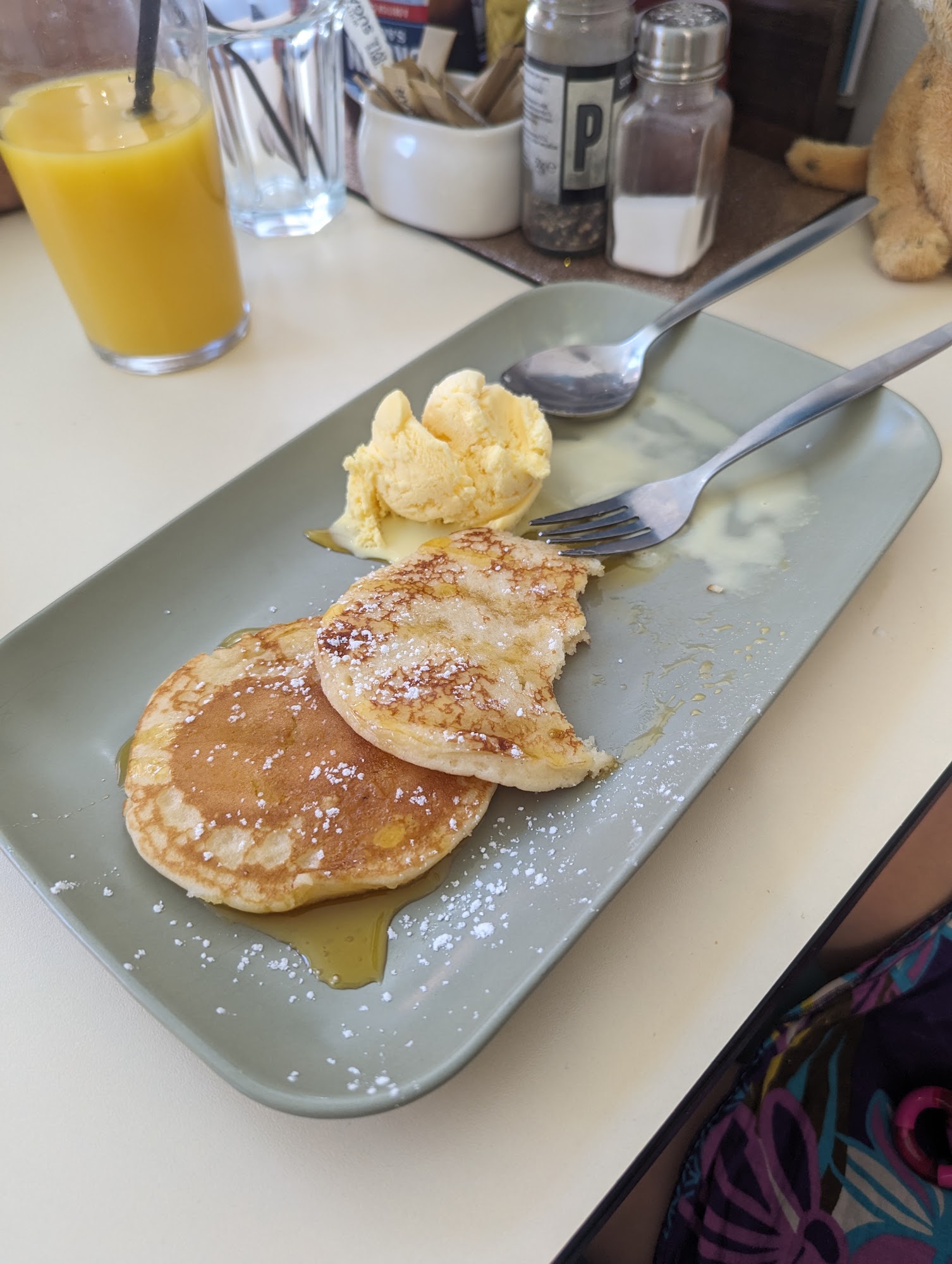 Bg's cafe & Restaurant