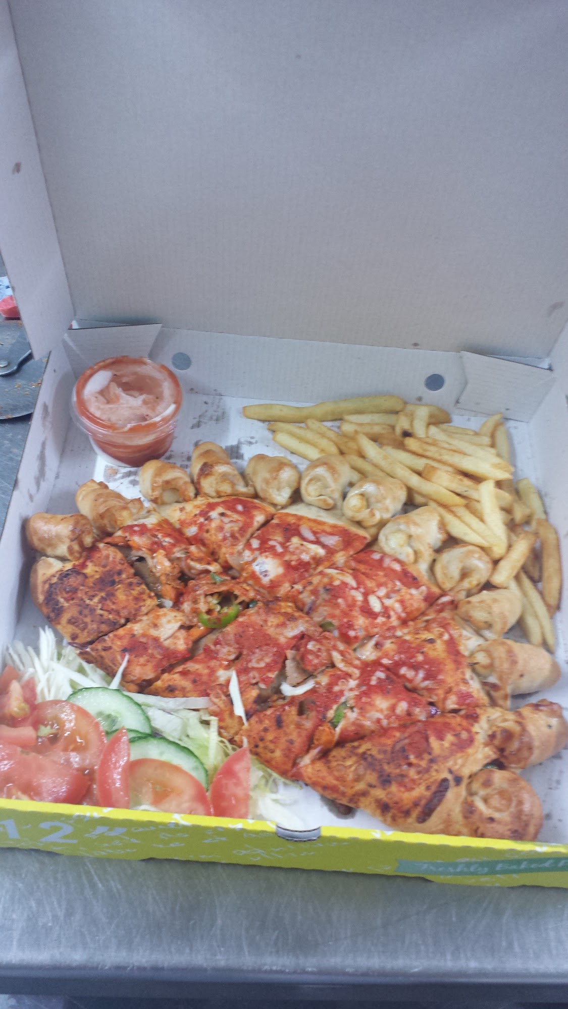 Amicos Pizza