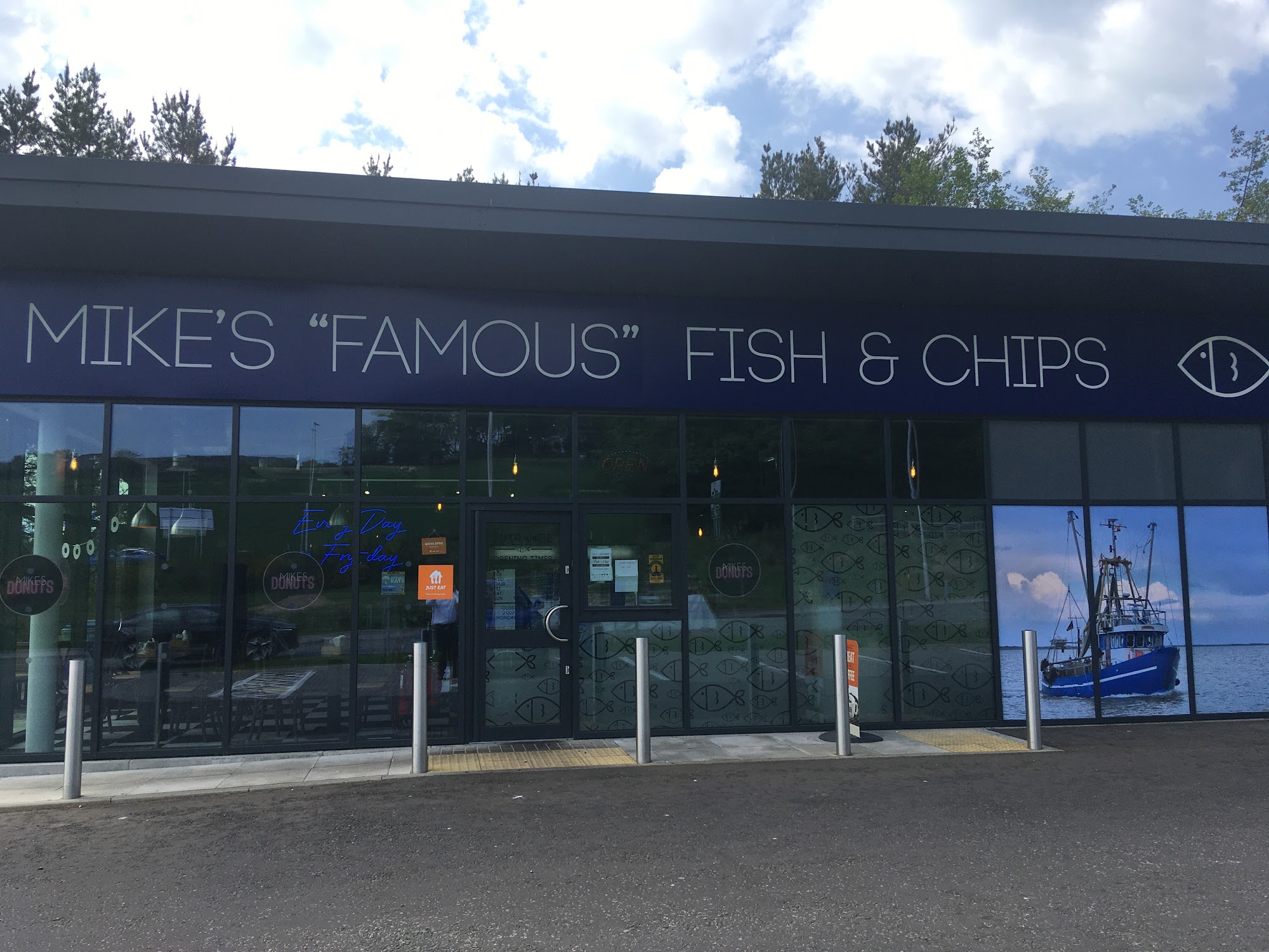 Mike’s Famous Fish & Chips Blackburn