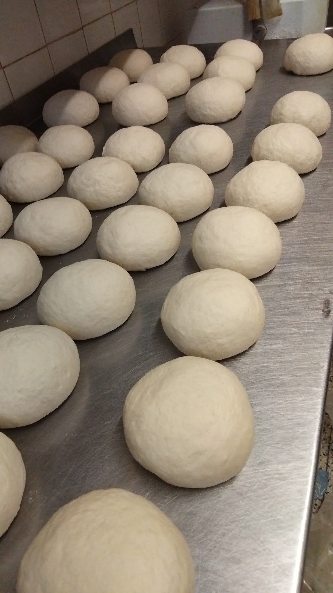 Pomodoro Pizzeria & Grill House