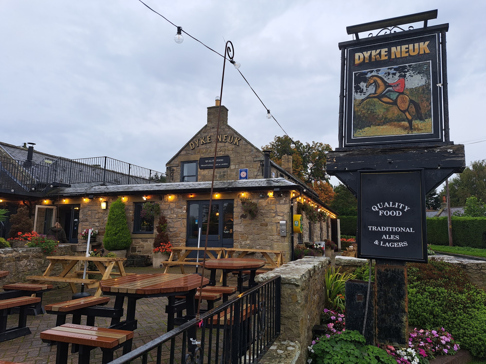 Dyke Neuk Inn
