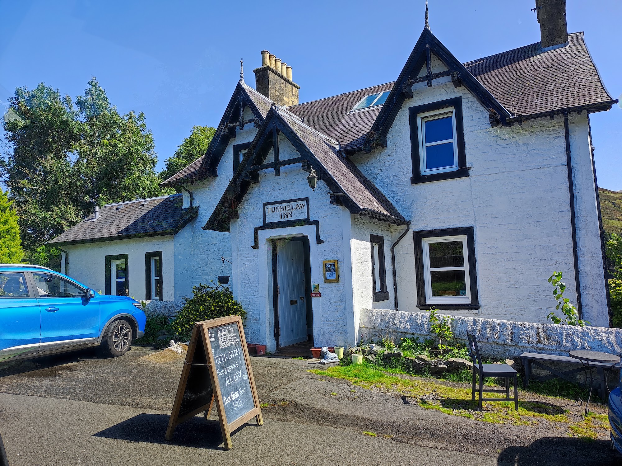 Tushielaw Inn