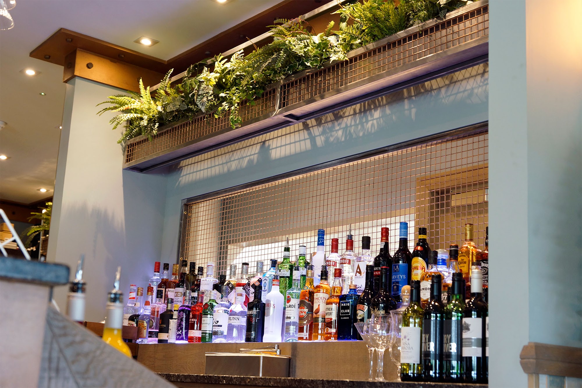 GG’s Coffee Shop & Sports Lounge