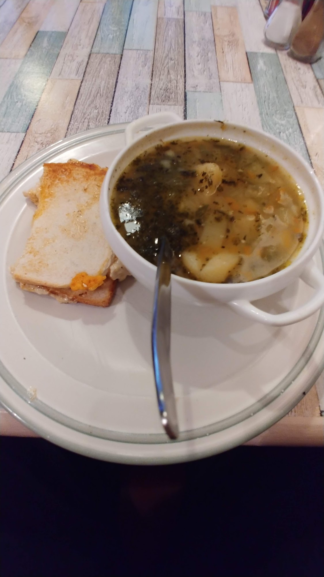 Cafe Crown