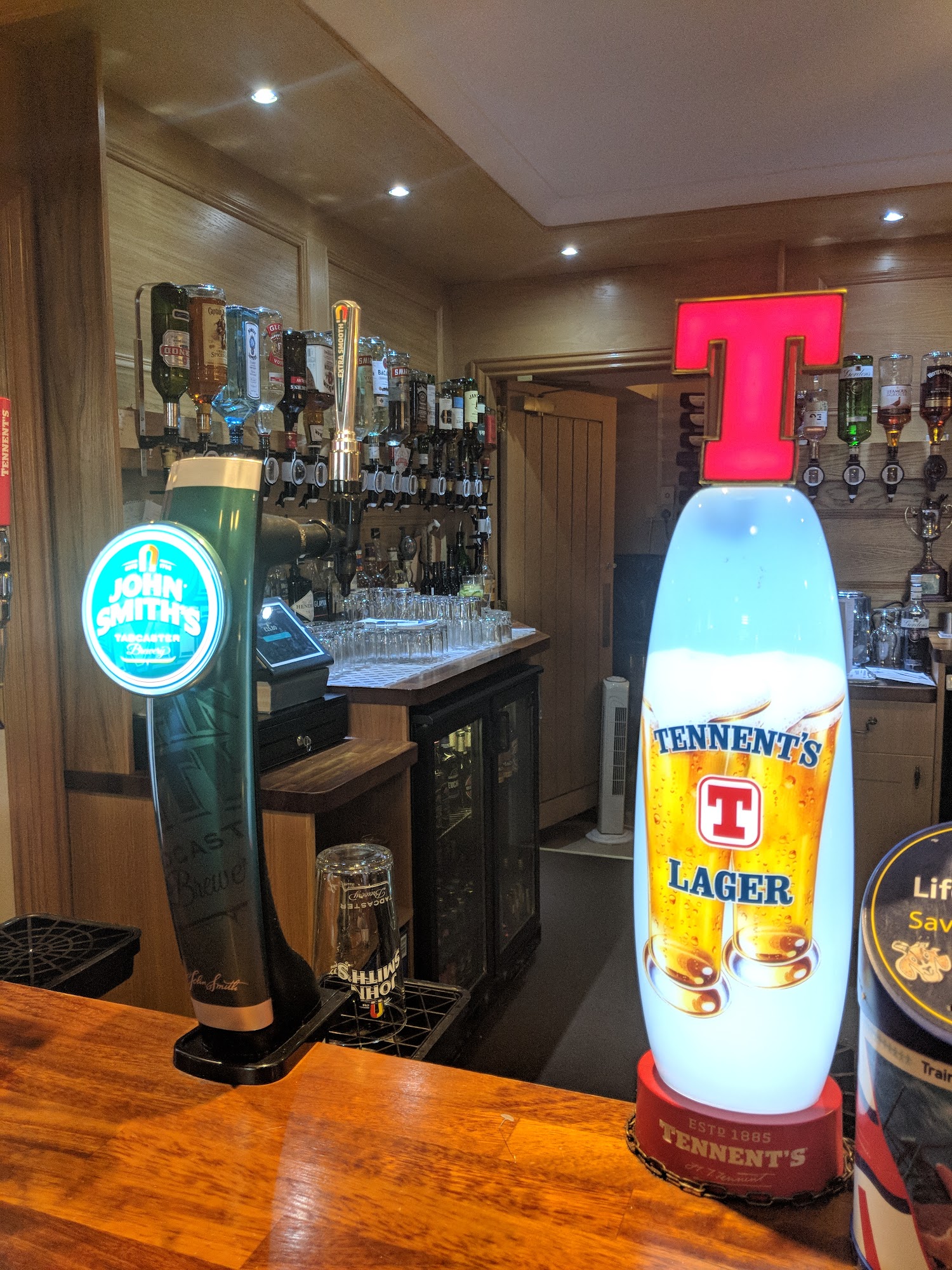 Lochside Bar
