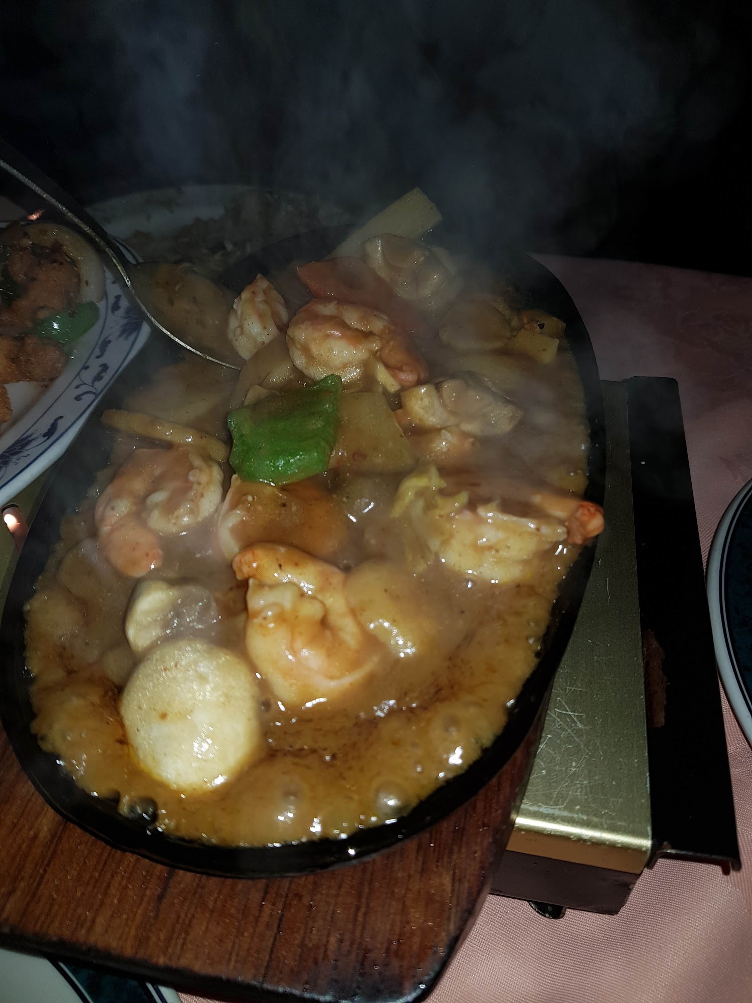 Moon Hon Cantonese Restaurant