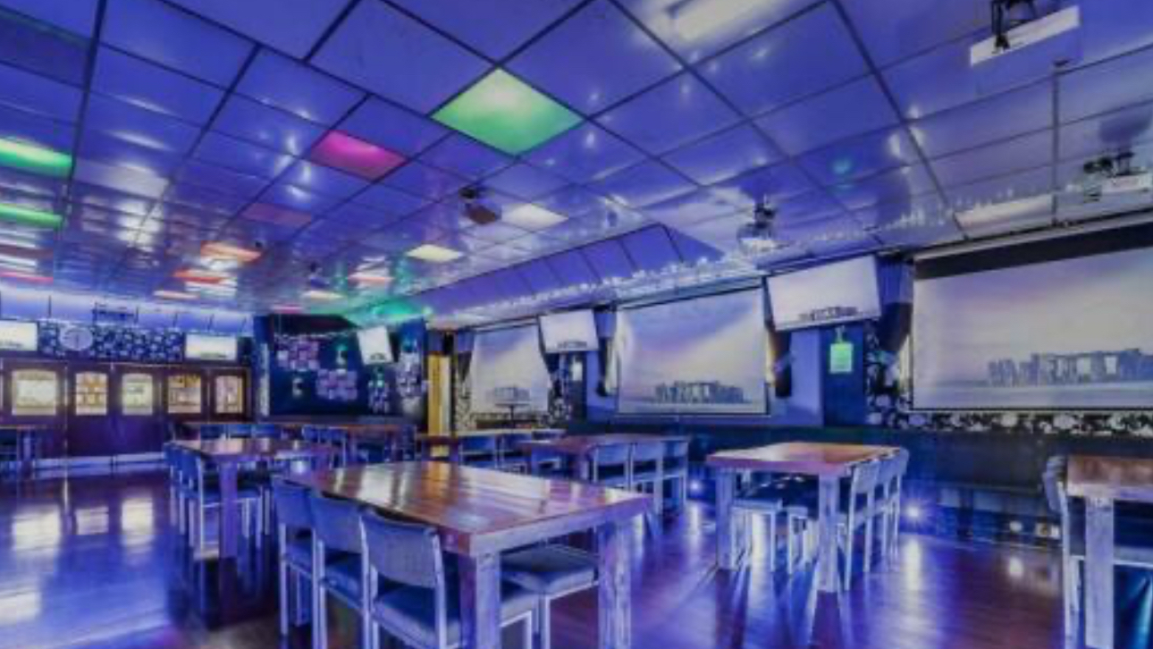Locky’s Bar - Simply The Best