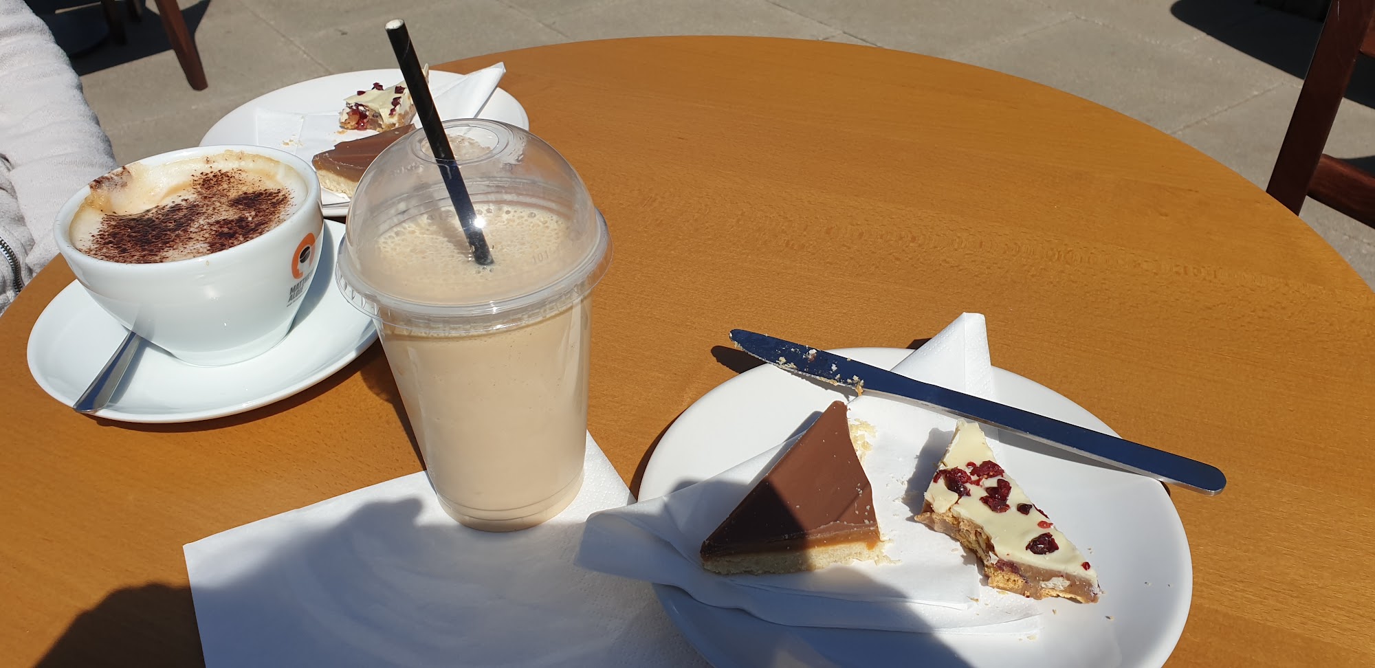 96 Degrees Coffee Shop