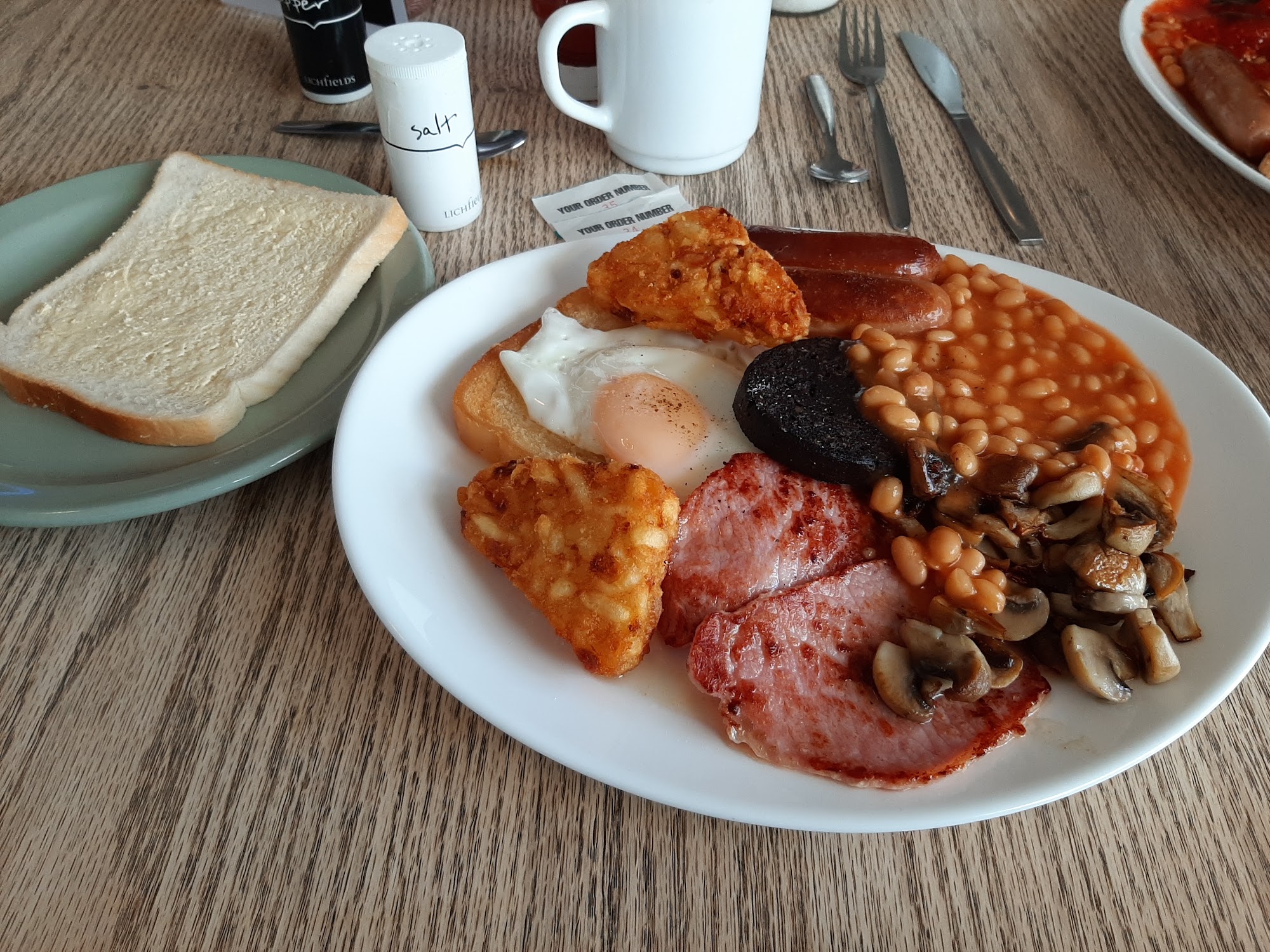Charlie's Cafe