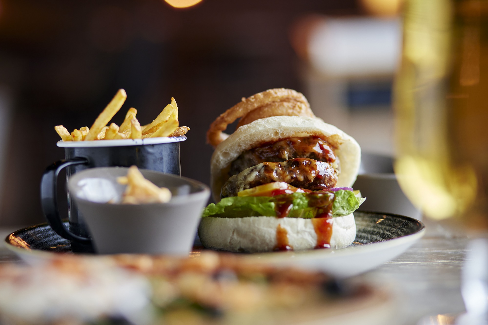 Sawyers Bar & Grill