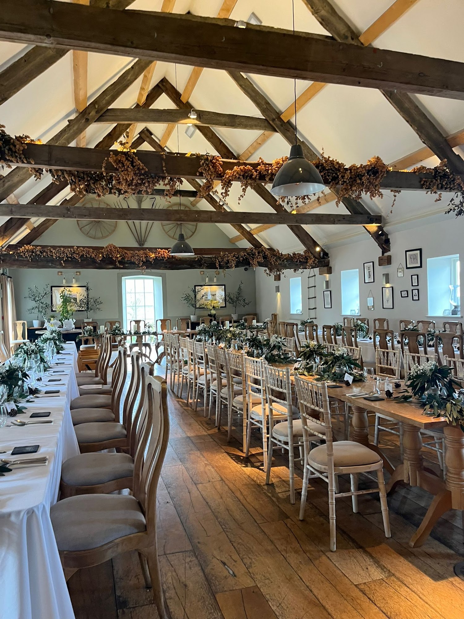 The Hayloft Bar & Grill