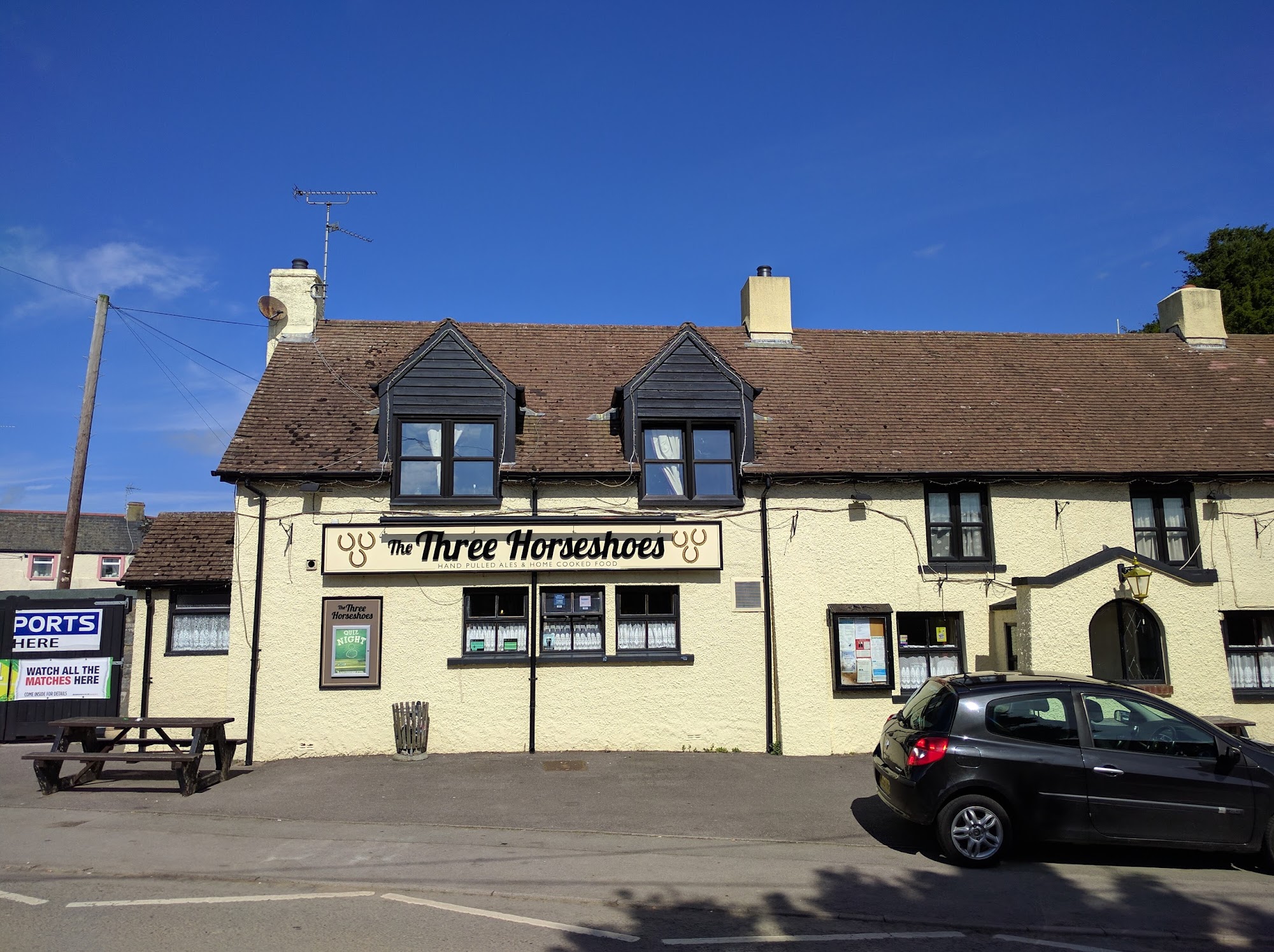 The Three Horseshoes
