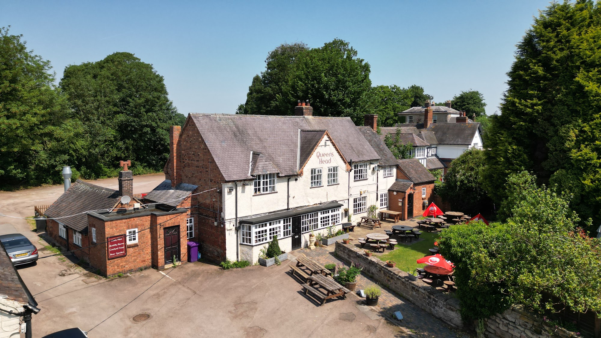 The Queens Head