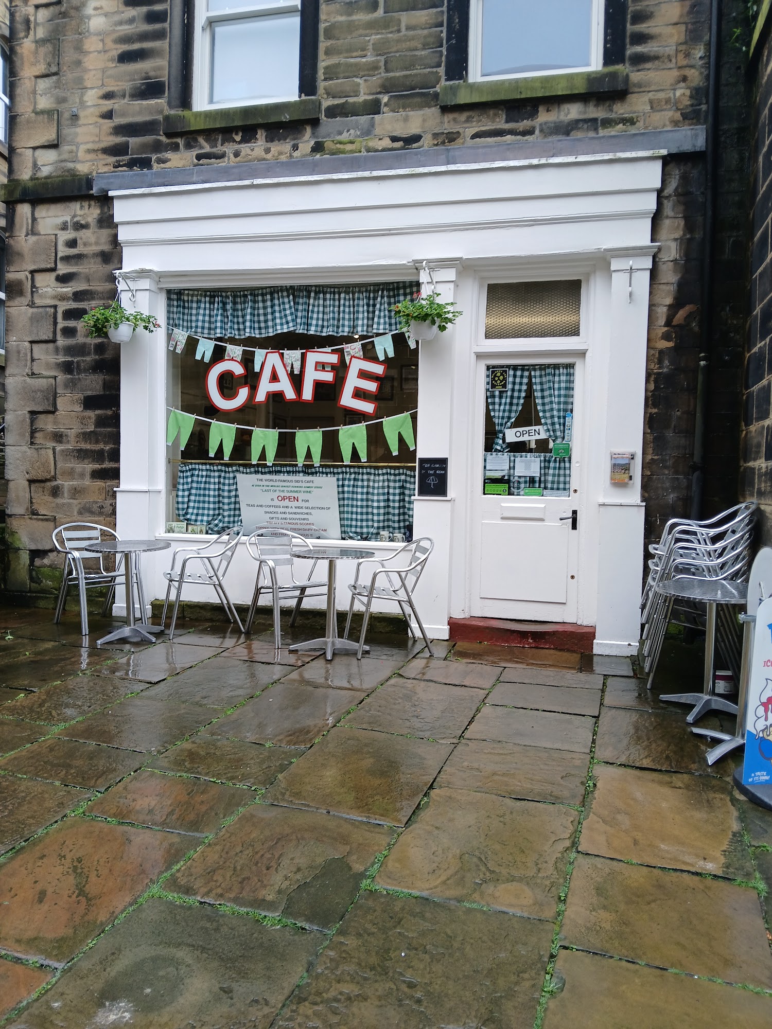 Holmfirth Spice