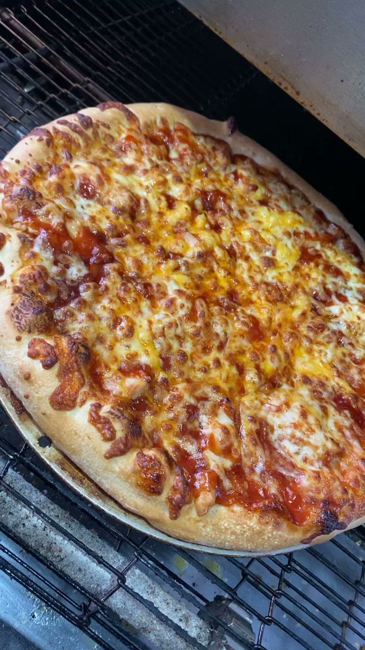 Luigi's