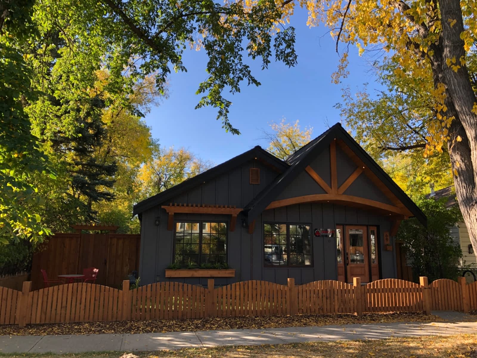 Photo credit: yellowpages.ca