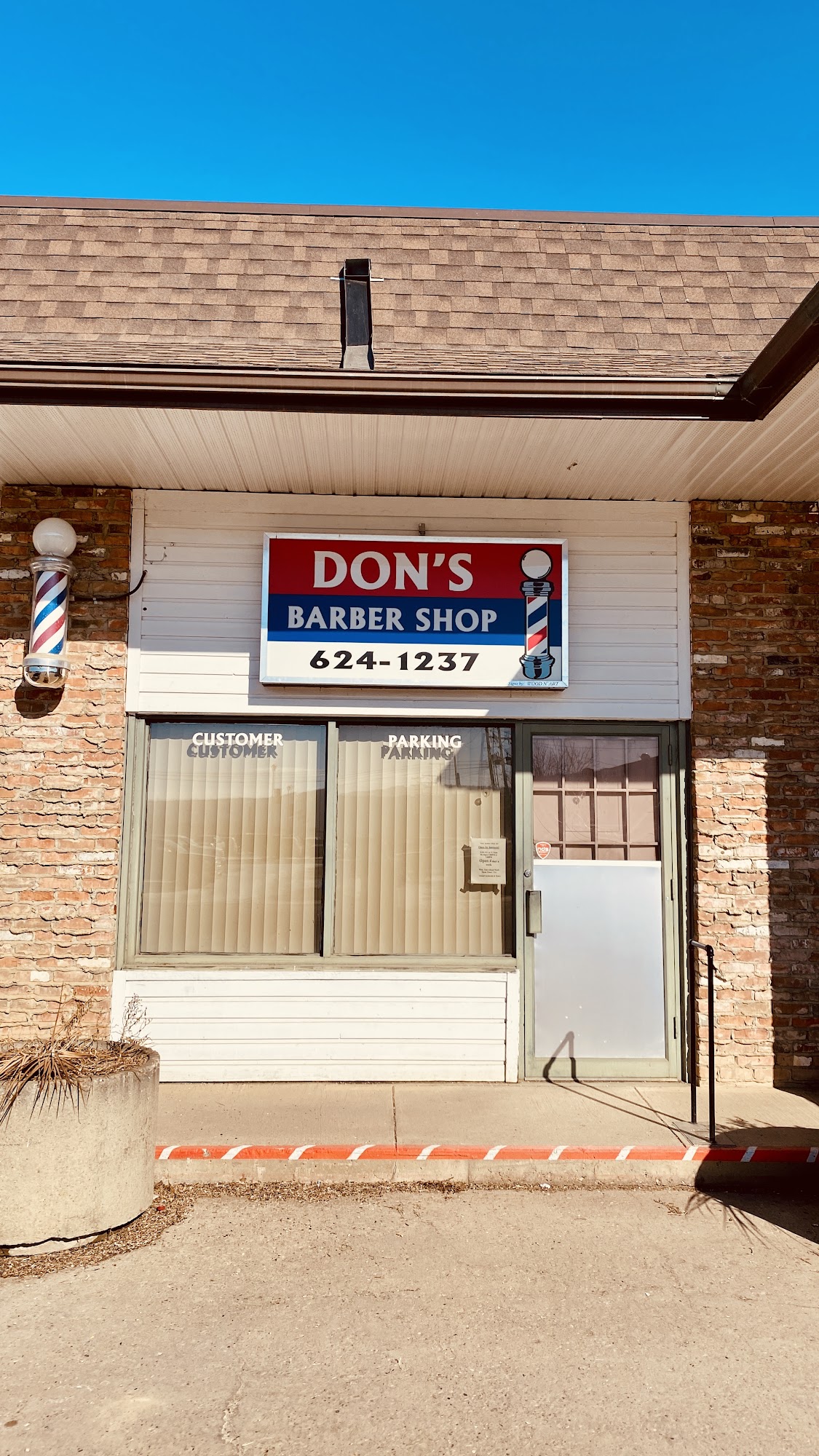 Don's Barber Shop 9910 100 Ave, Peace River Alberta T8S 1E9