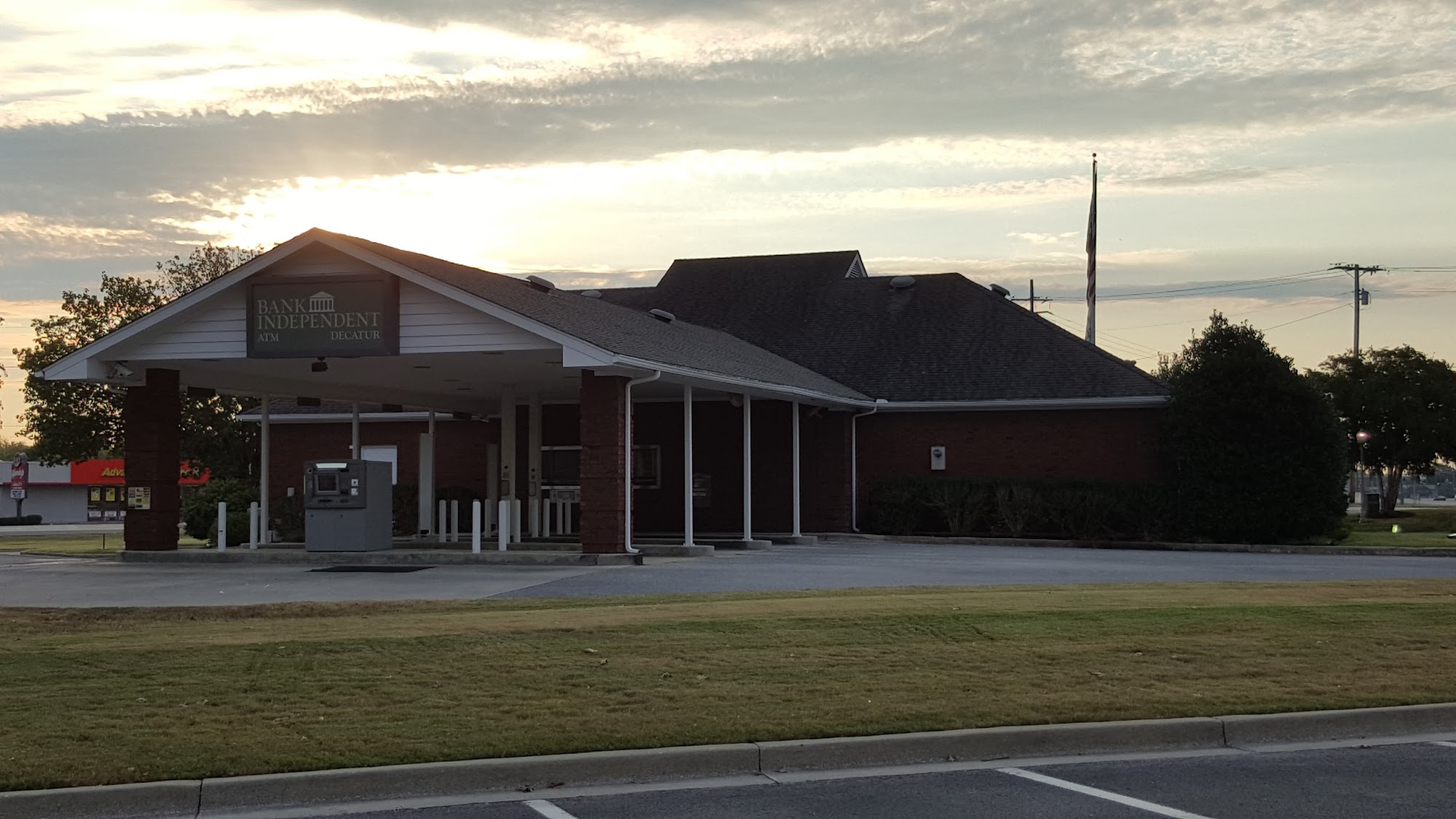BANK INDEPENDENT - Decatur AL - Hours, Directions, Reviews - Loc8NearMe