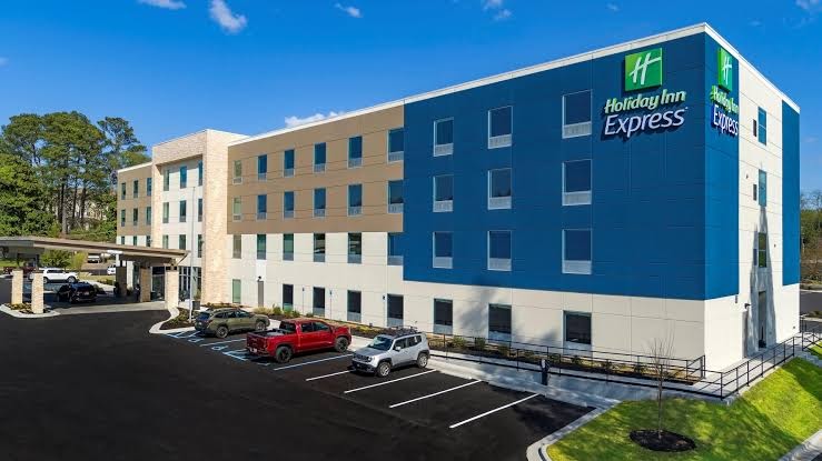 Holiday Inn Express & Suites Huntsville - Space Center, an IHG Hotel