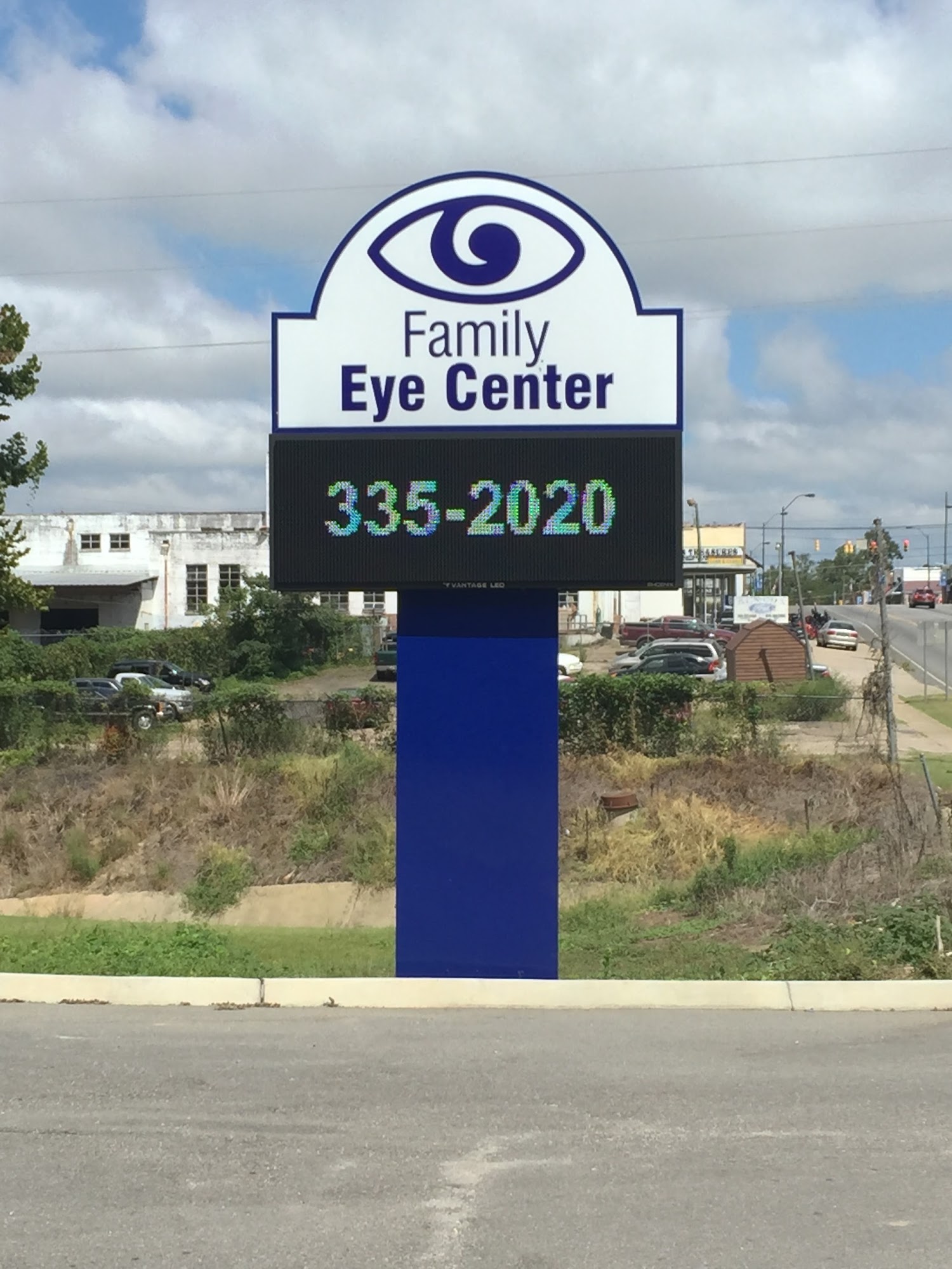 EyeCare Associates 288 Forest Ave, Luverne Alabama 36049