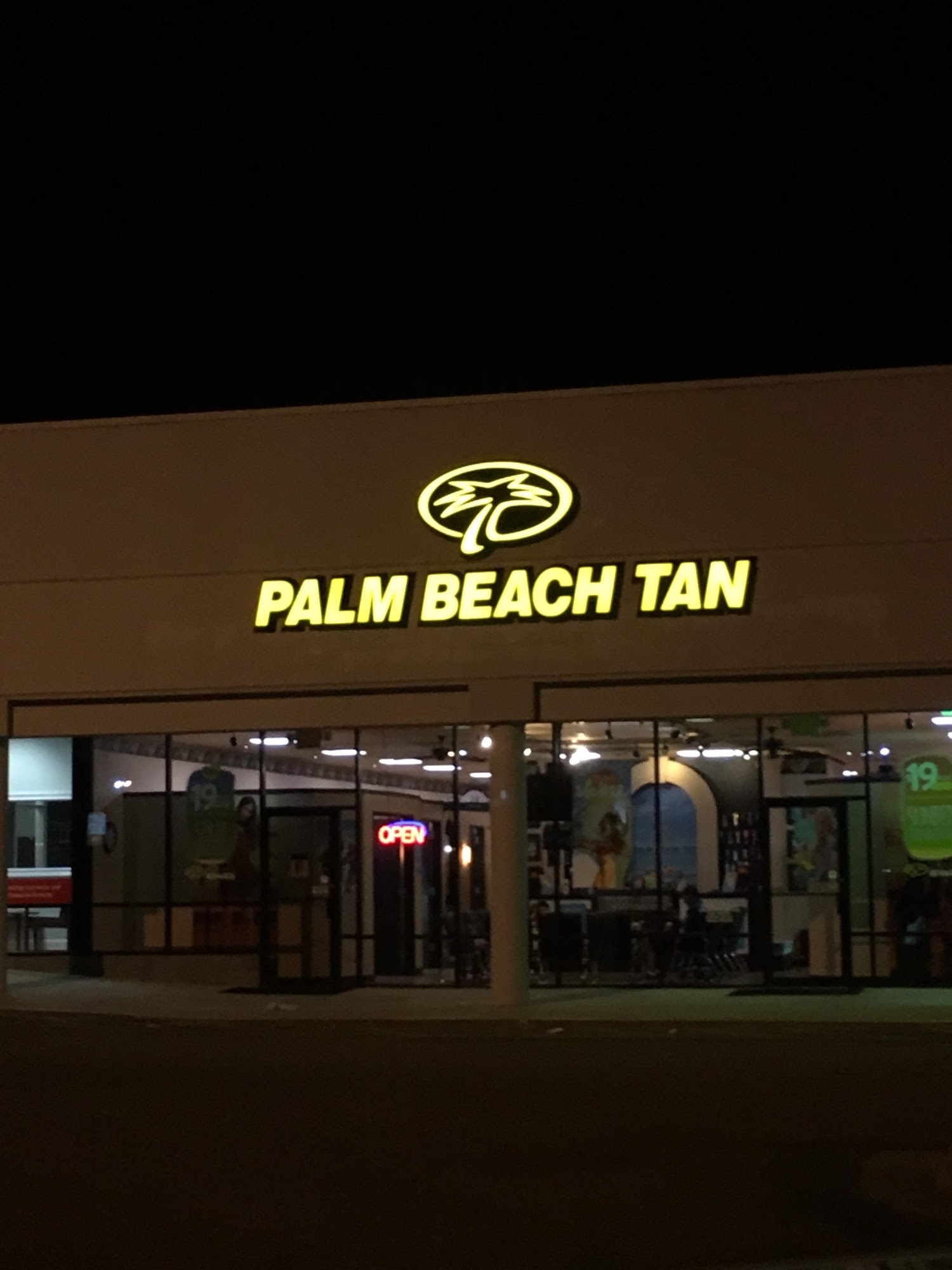 Palm Beach Tan 1548 US-231 F, Ozark Alabama 36360