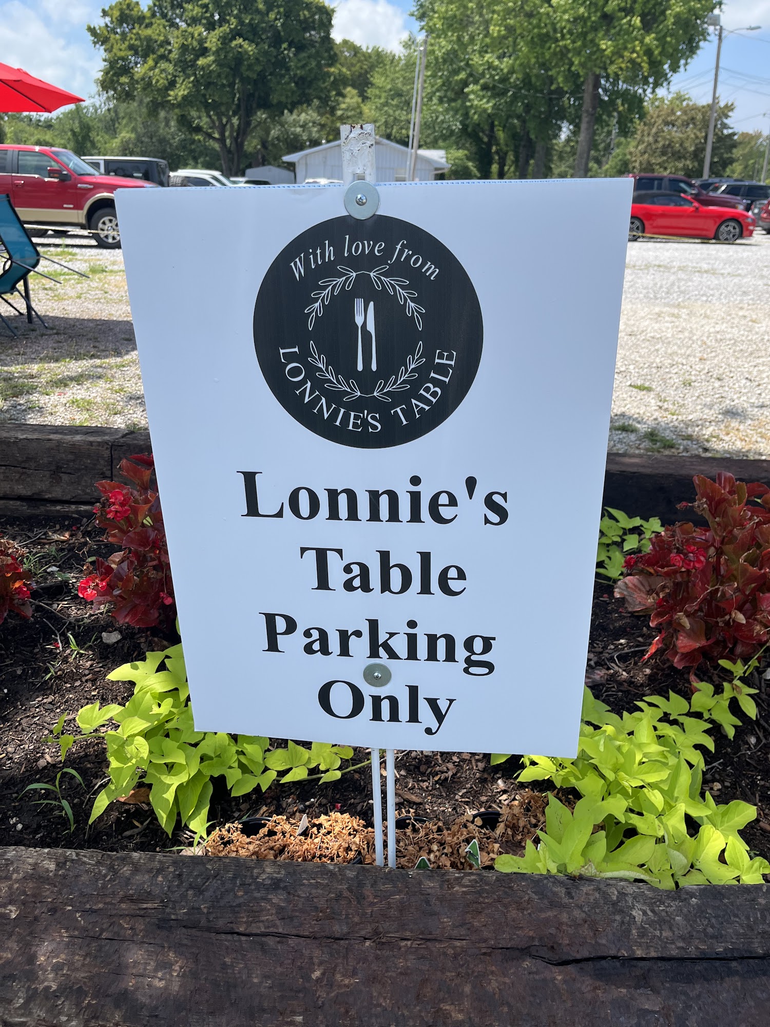 Lonnie's Table E Longview St, Fayetteville, AR 72703