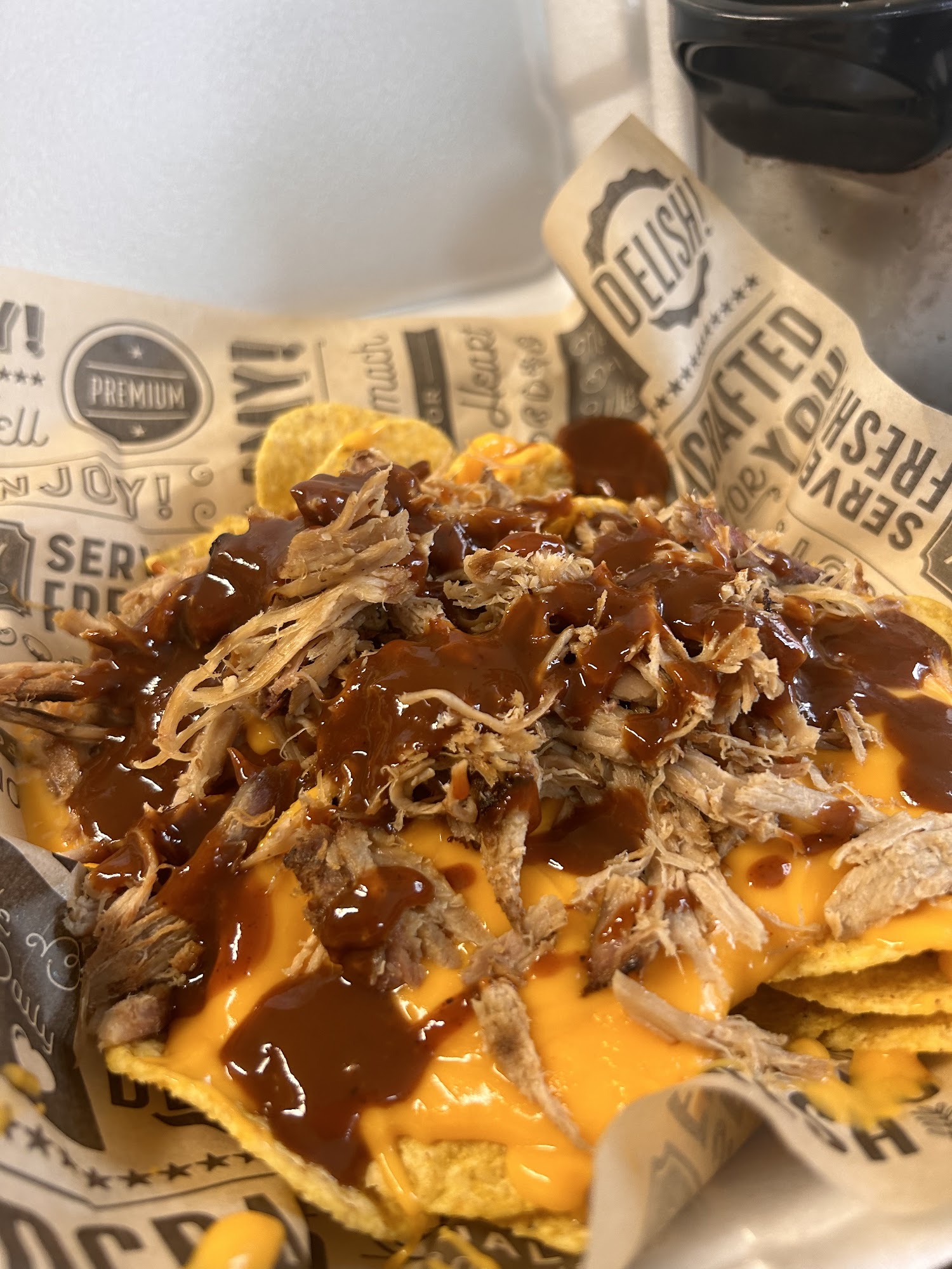 Flippin' Patties 113 Drew Ave, Monette