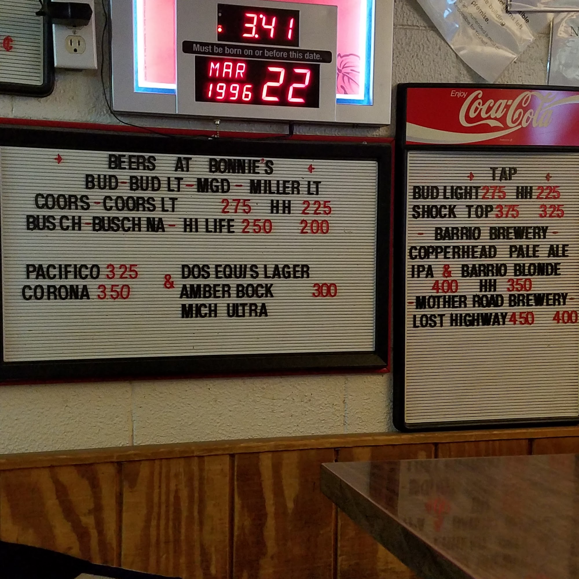 Bonnie's Lounge Menu