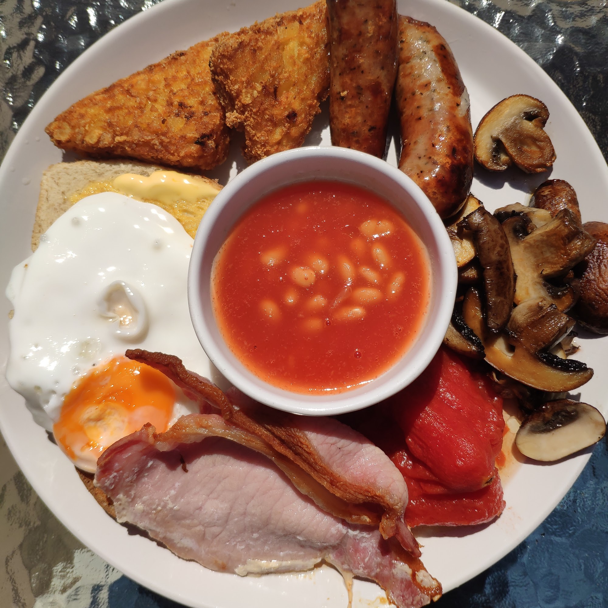 Little Acorn Cafe 33 High St, Roxton, Bedford