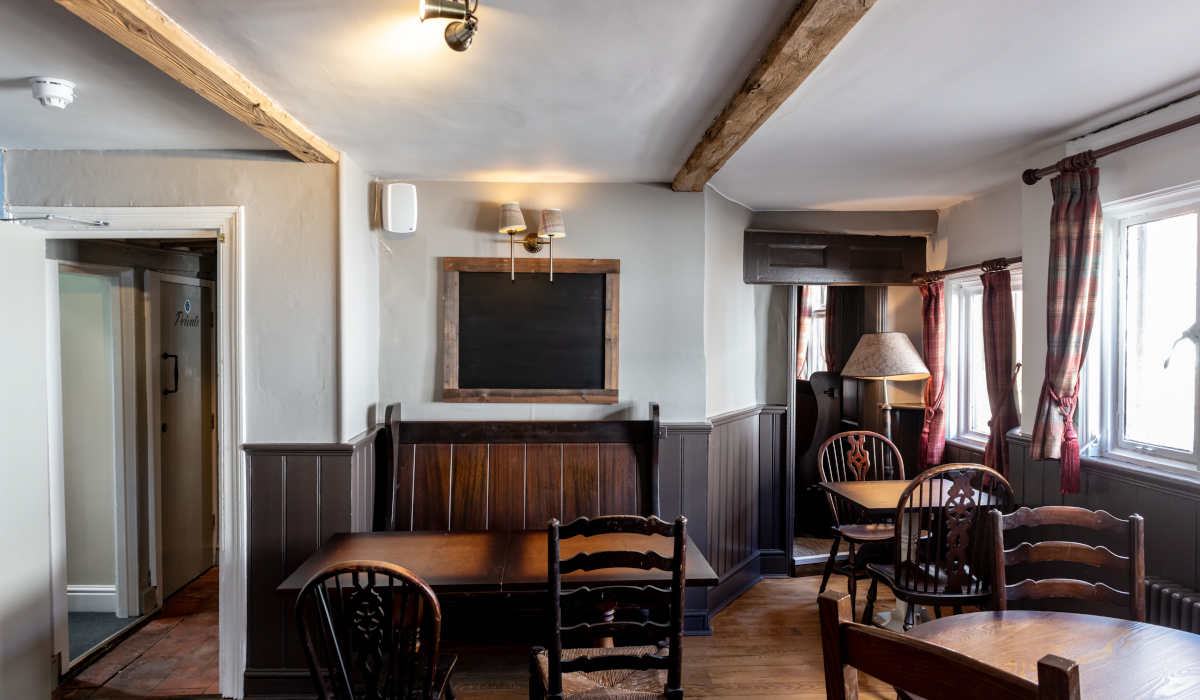 Crown & Horns Compton Road, East Ilsley, Newbury