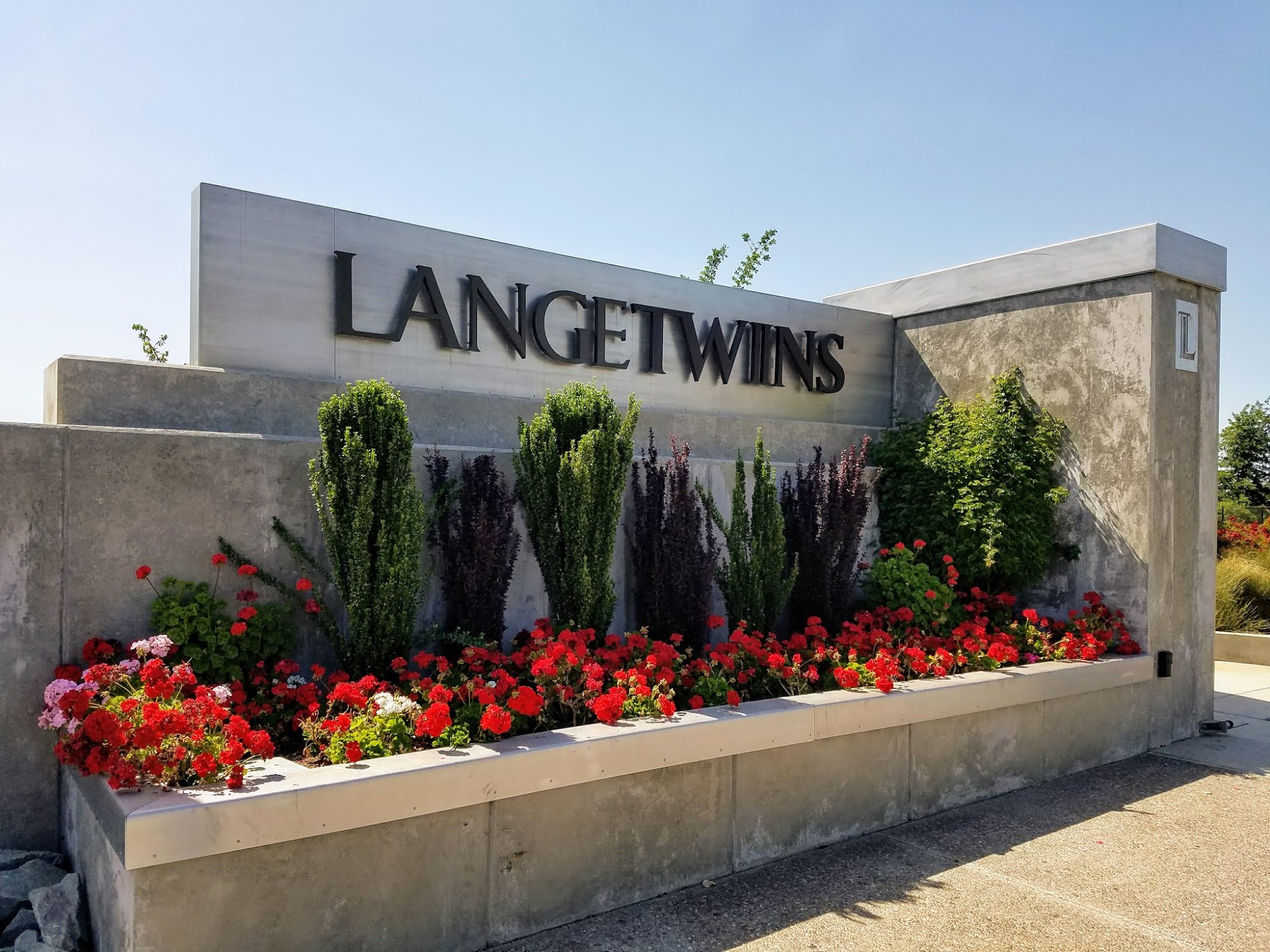 LangeTwins Winery and Vineyards