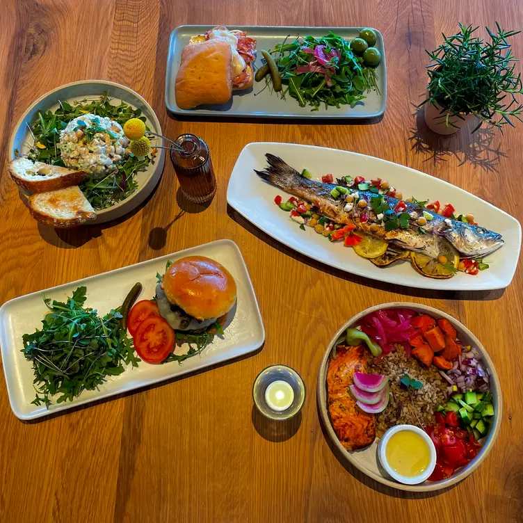 Photo credit: opentable