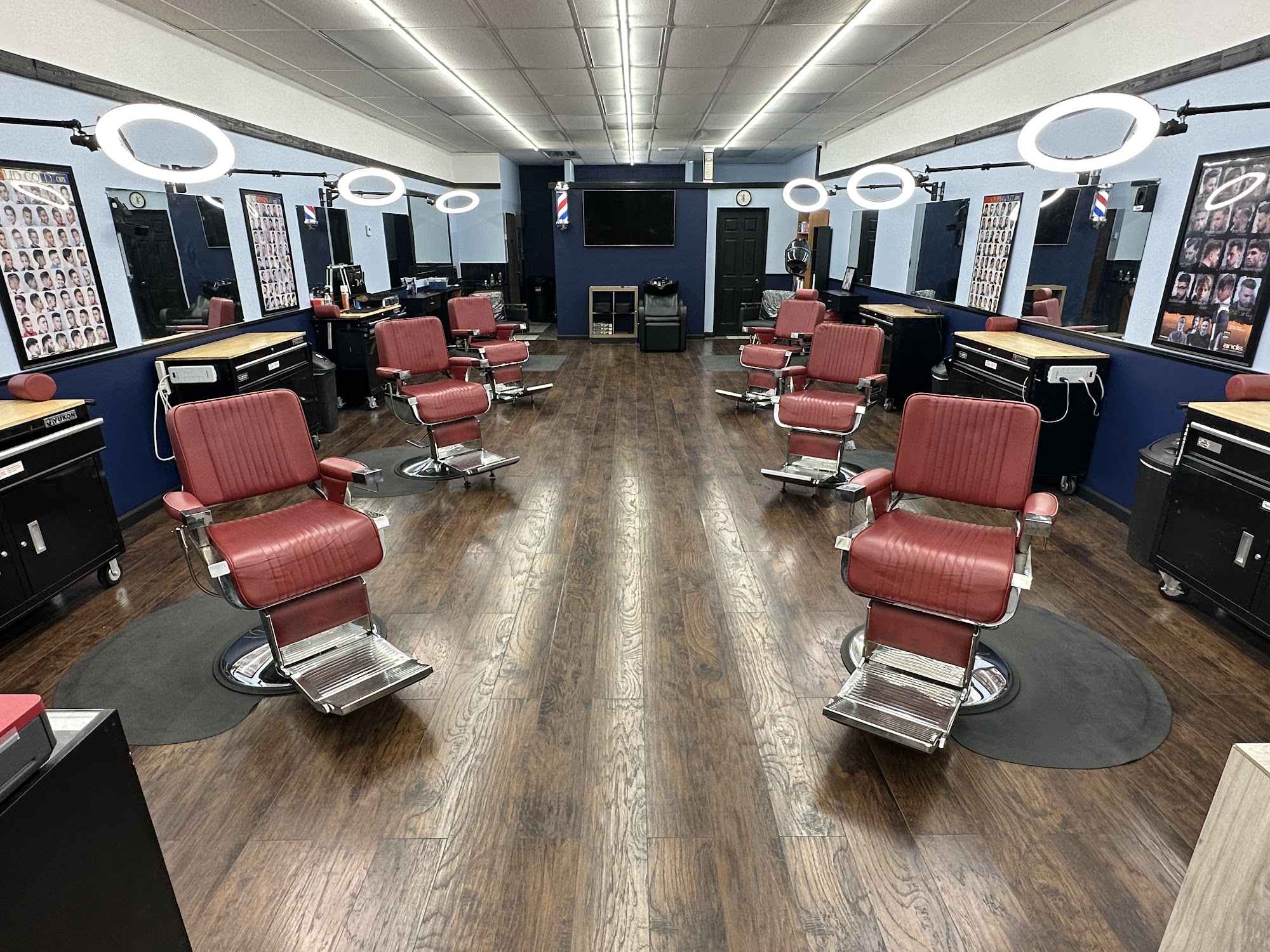 Golden Barbershop & Beauty salon