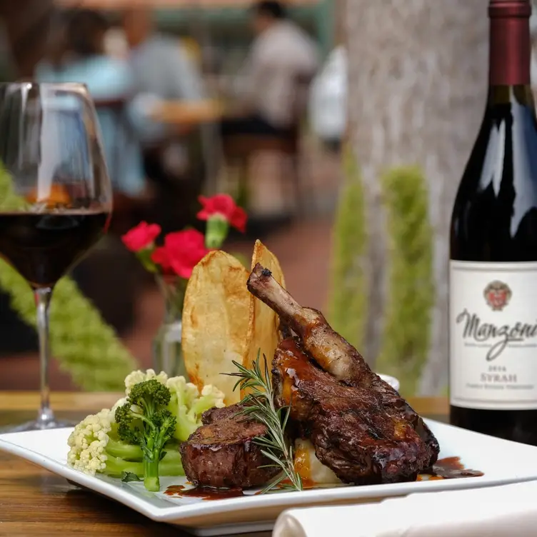 Photo credit: opentable