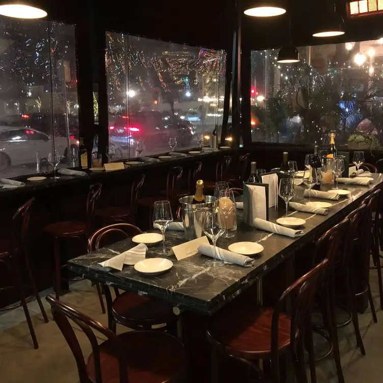 Photo credit: opentable