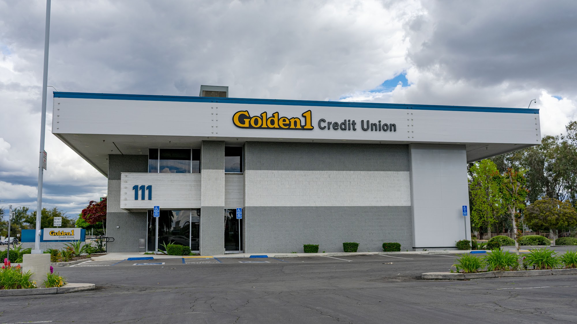 Golden 1 Credit Union - Shaw