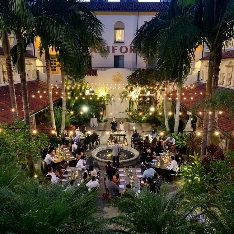 Photo credit: opentable